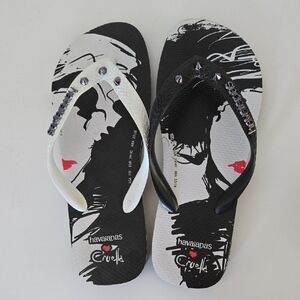 Havaianas Cruella Flip Flops Black and White with Studded Straps Women's 7/8